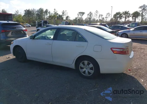 2009 Toyota Camry z USA, uszkodzony, nr VIN 4T1BE46K79U807112